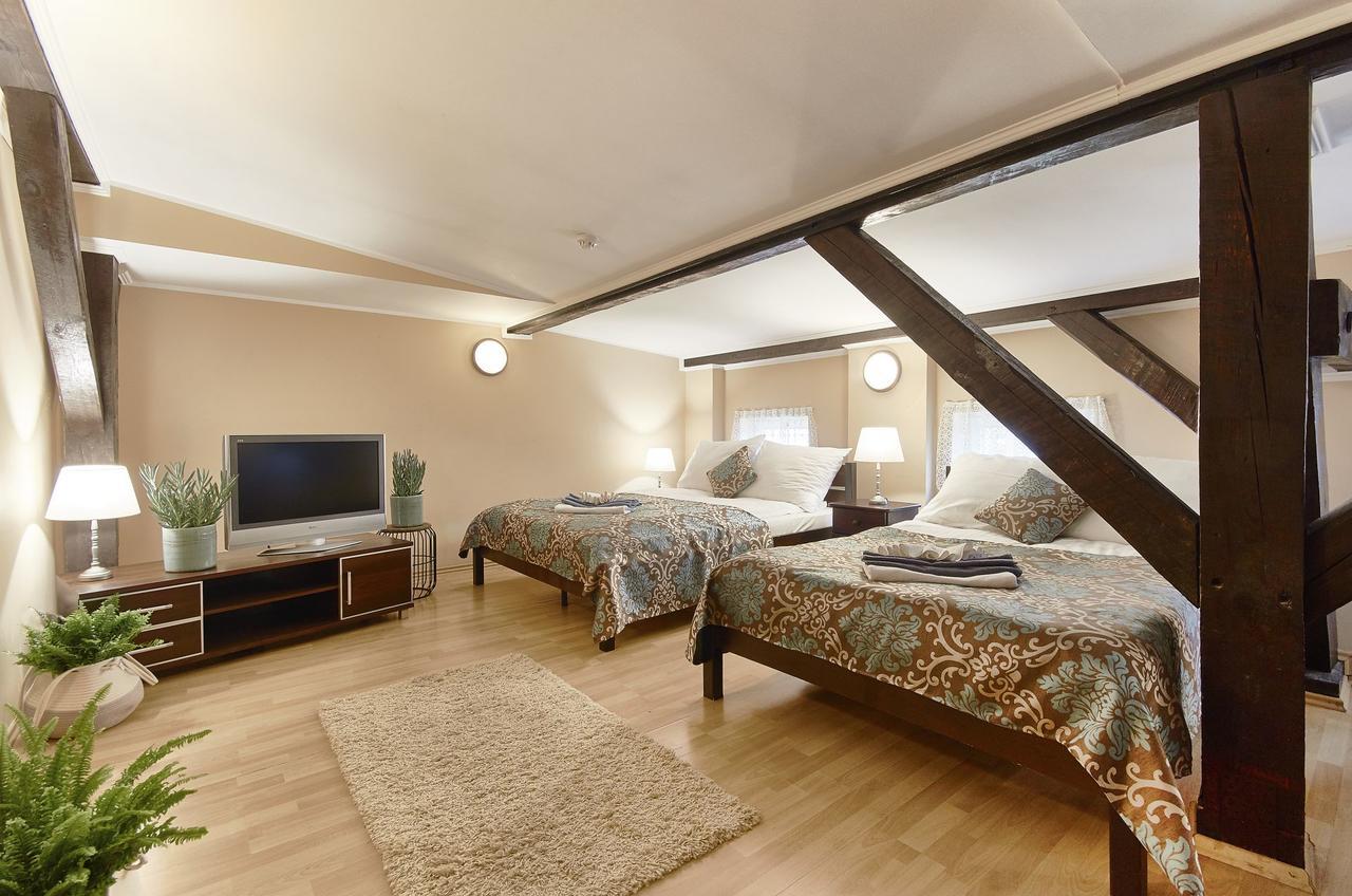 Palac Bialokosz Hotel Bagian luar foto