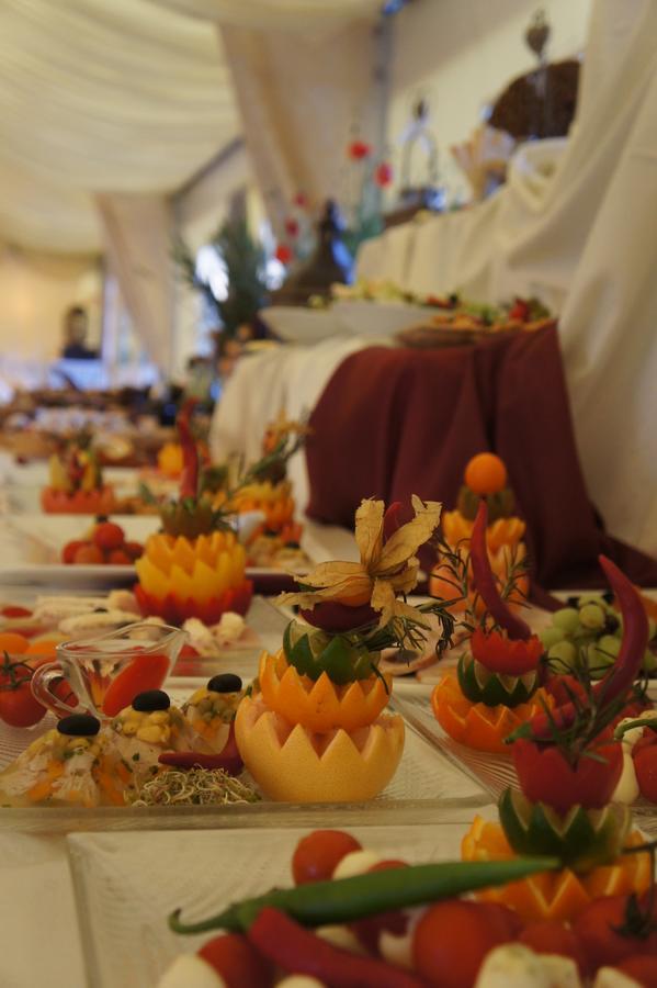 Palac Bialokosz Hotel Bagian luar foto
